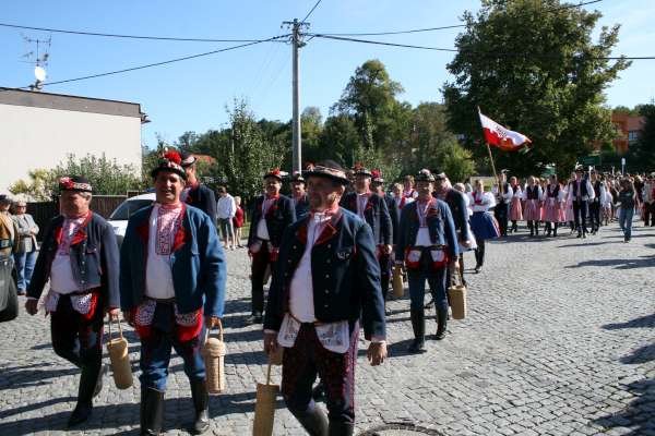 Průvod Hradištěm